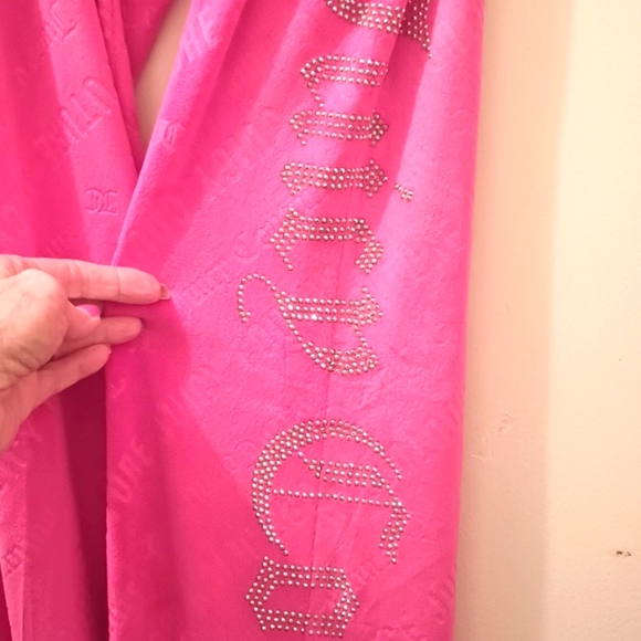 Juicy Couture lounging pants and top - Picture 4 of 5